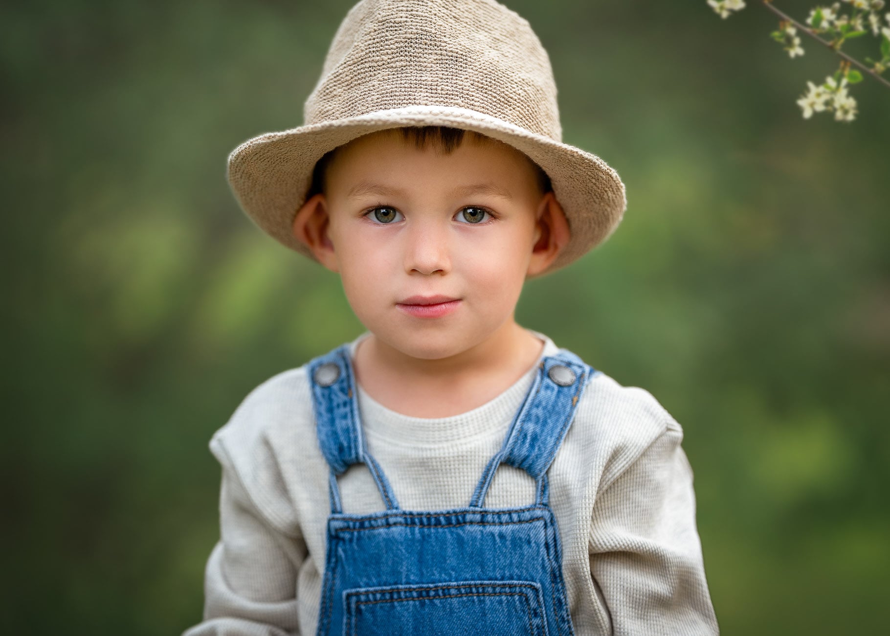 3 year old Perth boy during photosession