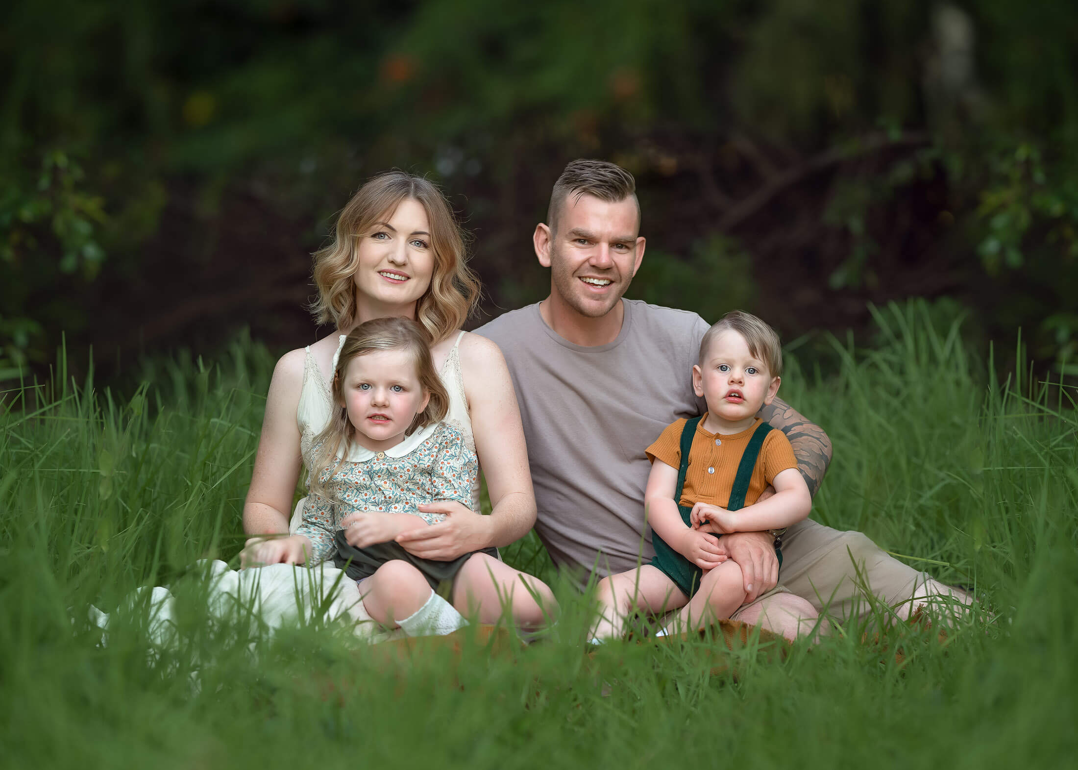 young Perth family with toddlers during photosession