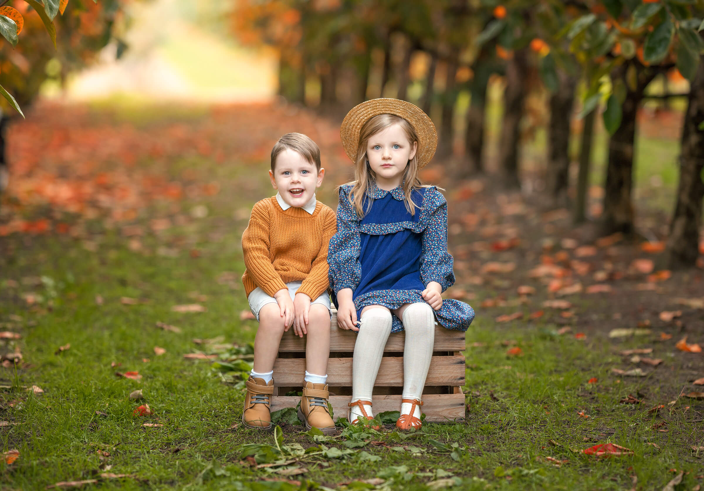 Perth Siblings during autumn family photo session